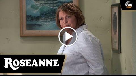 Roseanne Gets The Chair – Roseanne