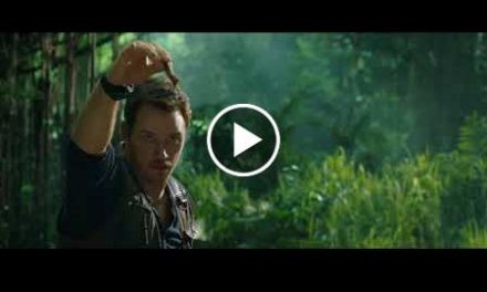 Jurrasic World:  Regno – In  Wednesday (Awesome – HD)