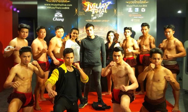 Muay Thai Live in Bangkok – Live-action Show with Fights & Stunts