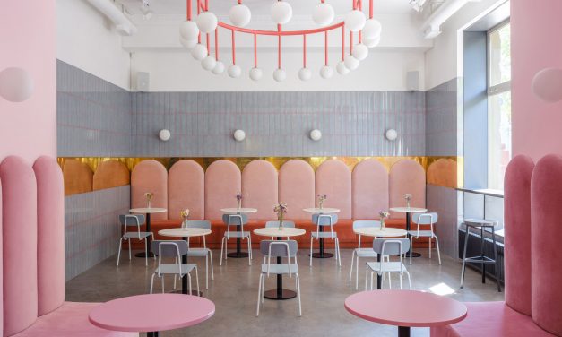 Pink and blue enhance “warm colour of bread” at Breadway in Odessa