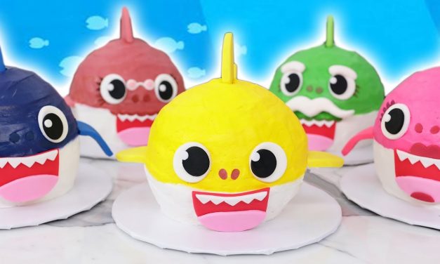 Baby Shark Cakes! – NERDY NUMMIES