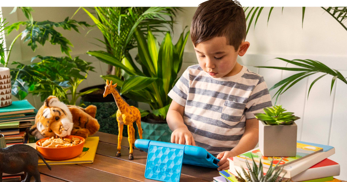 Need a cool holiday gift for a kid? Save up to 40% on these tablets.