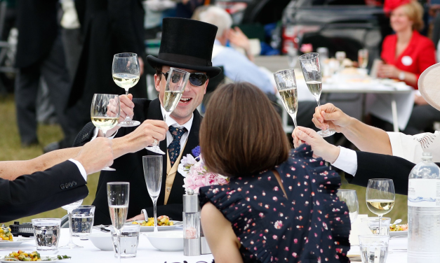 7 signs you’re spending more money than you can afford
