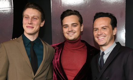 George Mackay, Dean-Charles Chapman, & Andrew Scott Buddy Up for ‘1917’ Premiere!