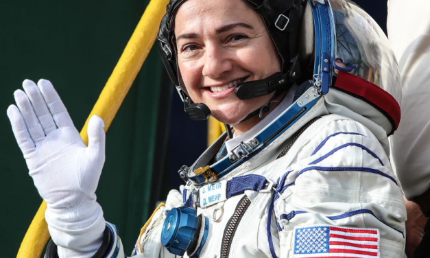 Incredible photo shows an astronaut celebrating Hanukkah from space
