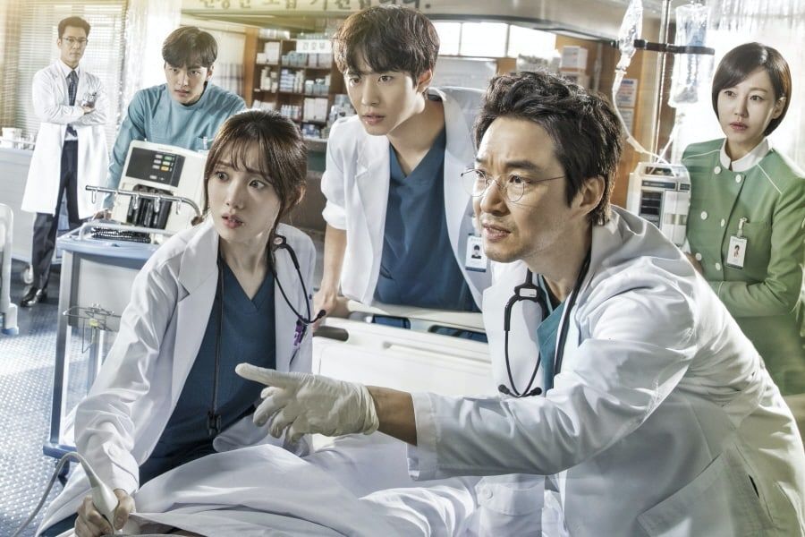 “Dr. Romantic 2” Surpasses 20 Percent In Ratings Once Again For New Personal Best