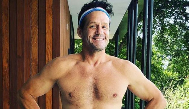 Cougar Town’s Josh Hopkins Shows Off Fit Body in Patriotic Swimwear!