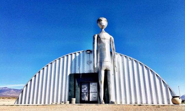 ETW #76 Weird Travel – Aliens and Atom Bombs in Nevada