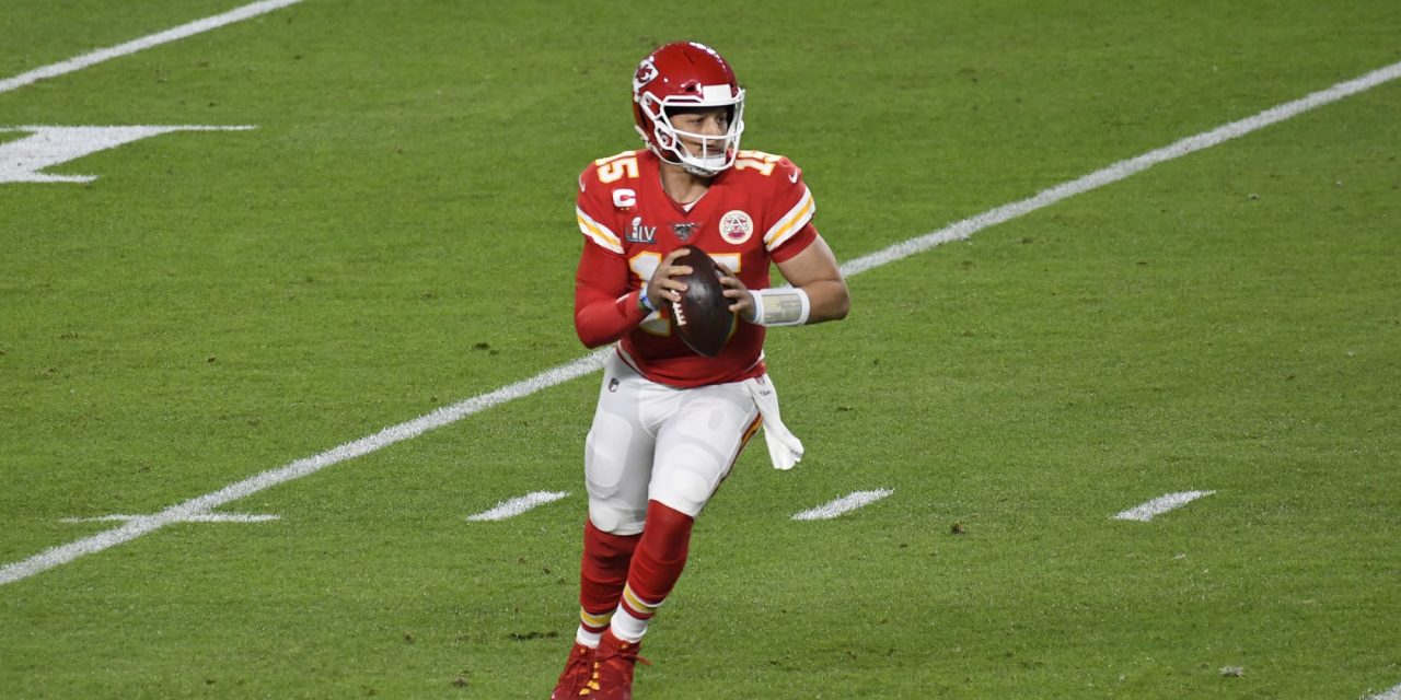 Patrick Mahomes awakens with absurd touchdown pass to Tyreek Hill (Video)