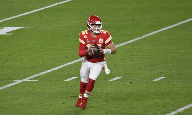 Patrick Mahomes awakens with absurd touchdown pass to Tyreek Hill (Video)