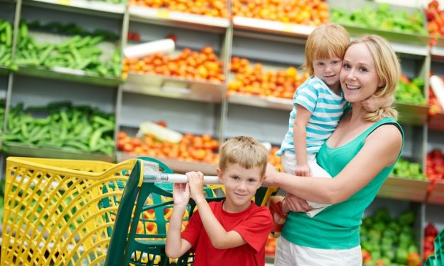 How To Feed A Big Family On A Budget