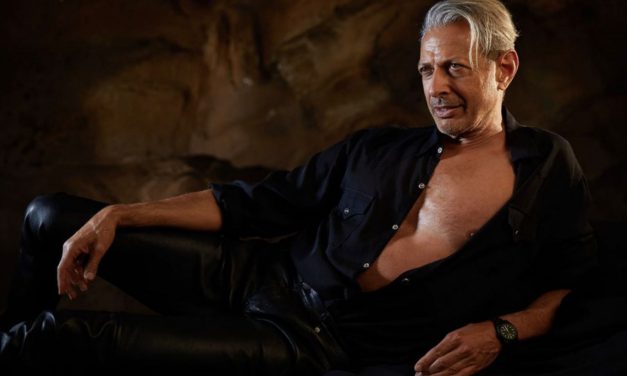 Jeff Goldblum recreates iconic ‘Jurassic Park’ pose in new photo