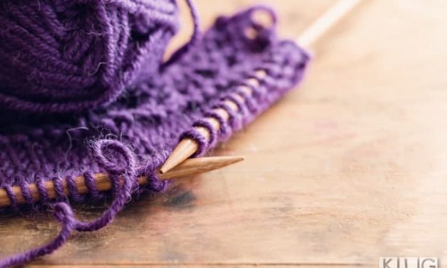 Knitting Kits: Take The Guesswork Out Of Knitting, For Beginners & Experts Alike.