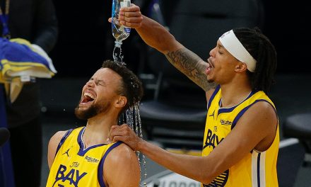 Stephen Curry’s 62-point outing against Damian Lillard reminds NBA world of his powers
