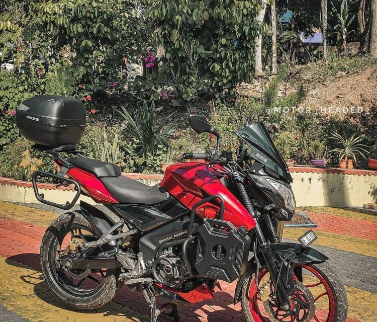 Bajaj Pulsar NS200 Neatly Modified for Long-Distance Touring