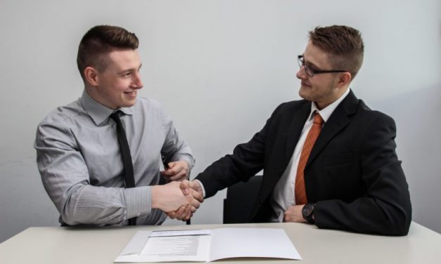 How To Decline A Client Project 3 Ways (Politely & Respectfully)