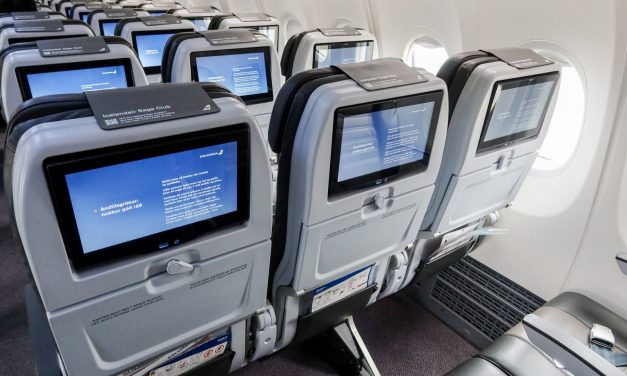Play vs Icelandair: Comparing Iceland’s newest and oldest airlines
