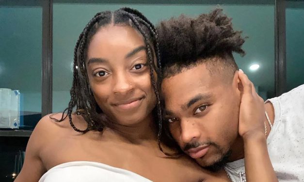 Simone Biles Celebrates One-Year Anniversary with Boyfriend Jonathan Owens