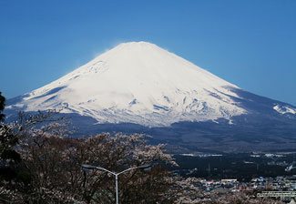 Mount Fuji | The Geeky Guide to See Mount Fuji at its Best