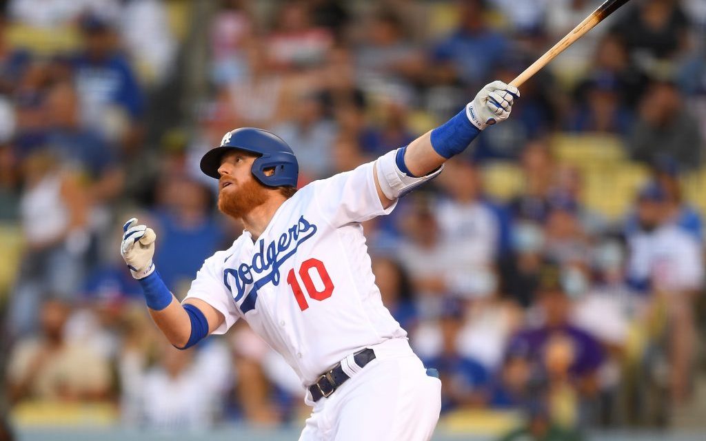 Justin Turner Leaves Game With Apparent Injury