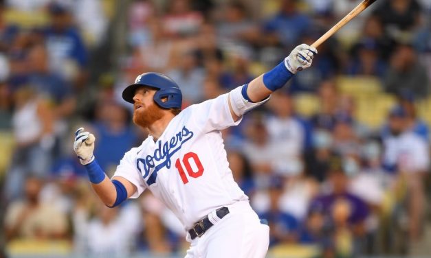 Justin Turner Leaves Game With Apparent Injury